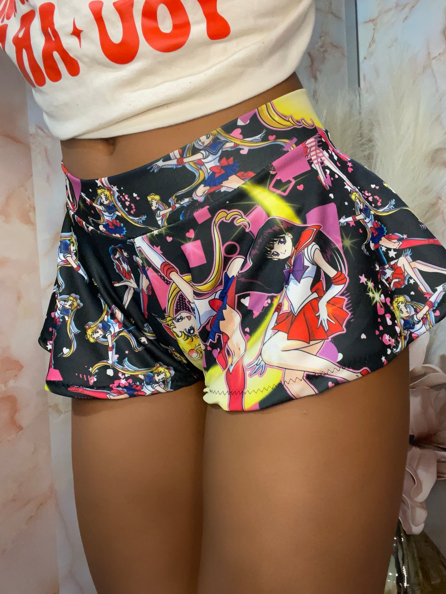 “Girl On The 🌙” Shorties | Black