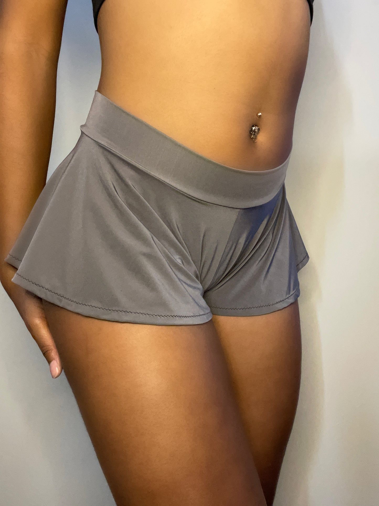 Essential shorties | Gray