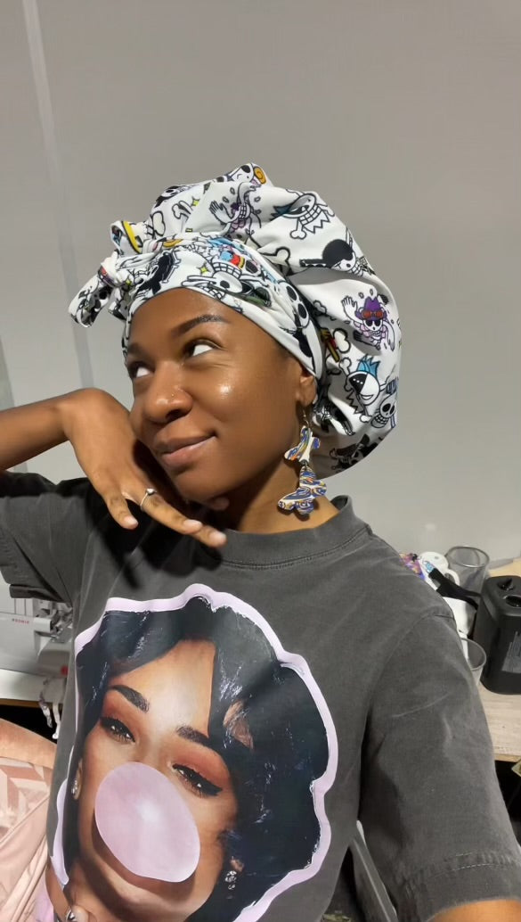 The One Piece G’Bonnet| JUMBO sized, Reversible, long stretchy strings, NO ELASTIC