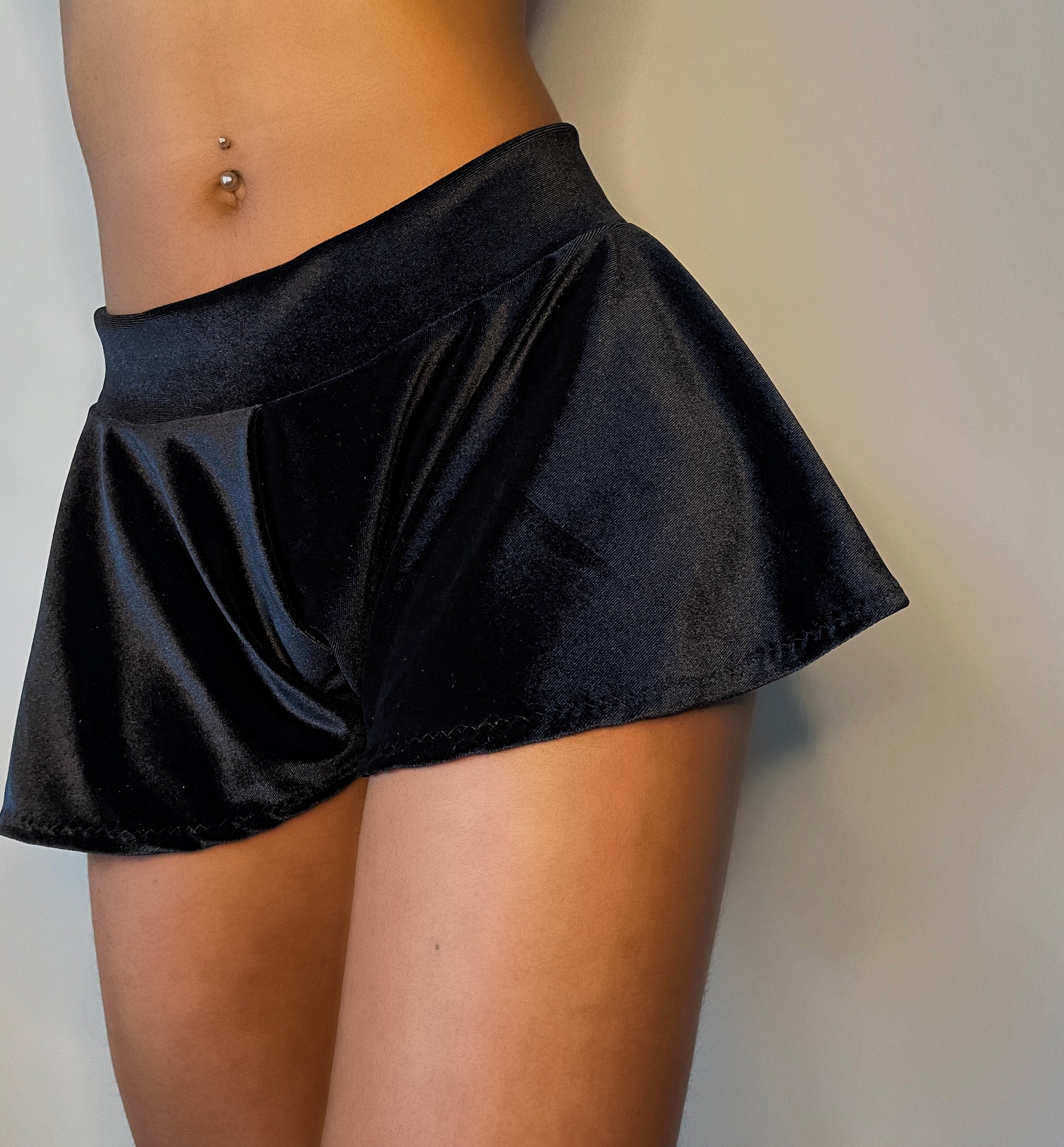 Black Velvet shorties