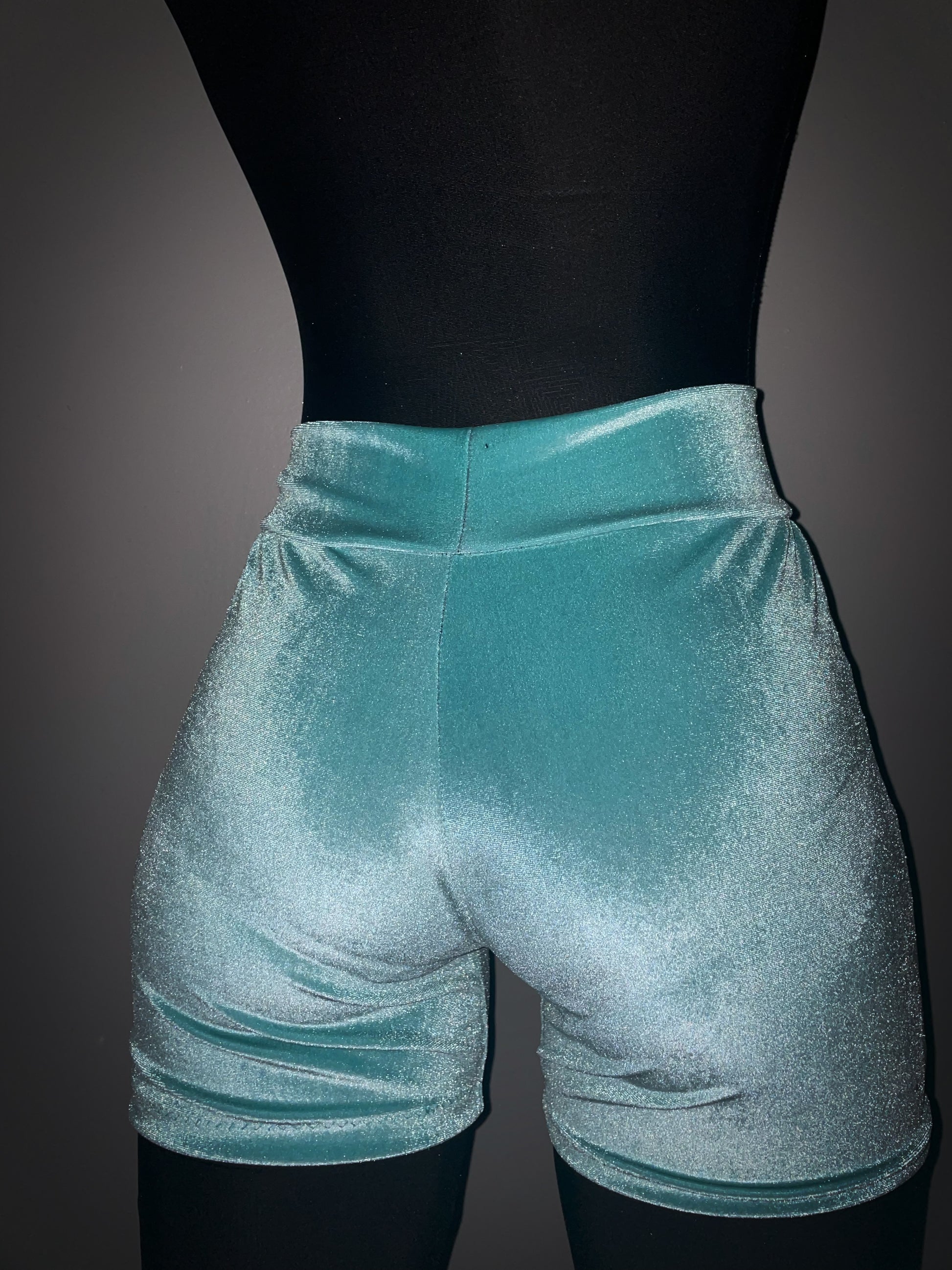 Aqua mami Velvet short shorts