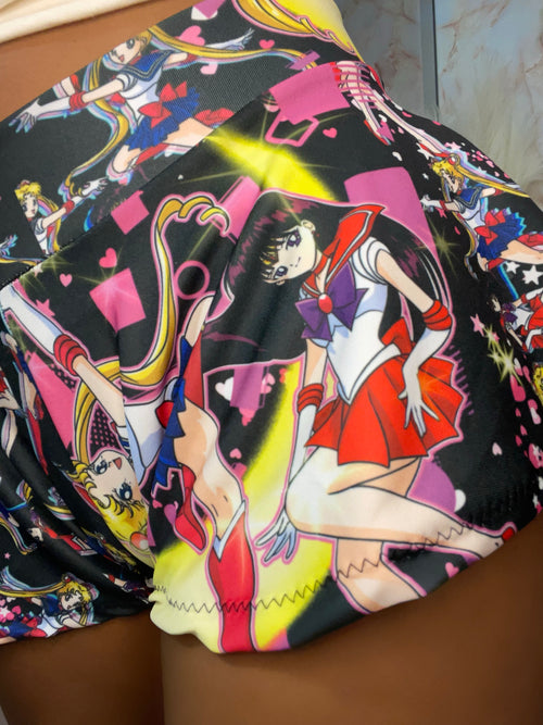 (Ready to Ship) “Girl On The 🌙” Shorties | Black