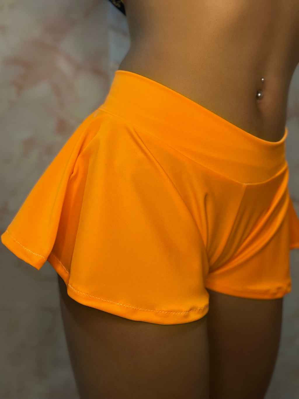 Essential shorties | Orange