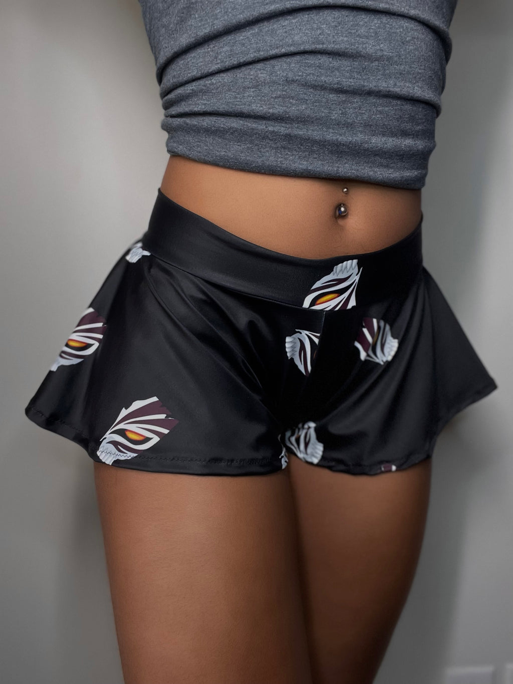 (READY TO SHIP) “Hollow Mask” inspired shorties