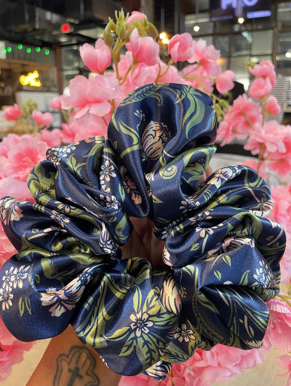 FREE Mystery Scrunchie 🎀