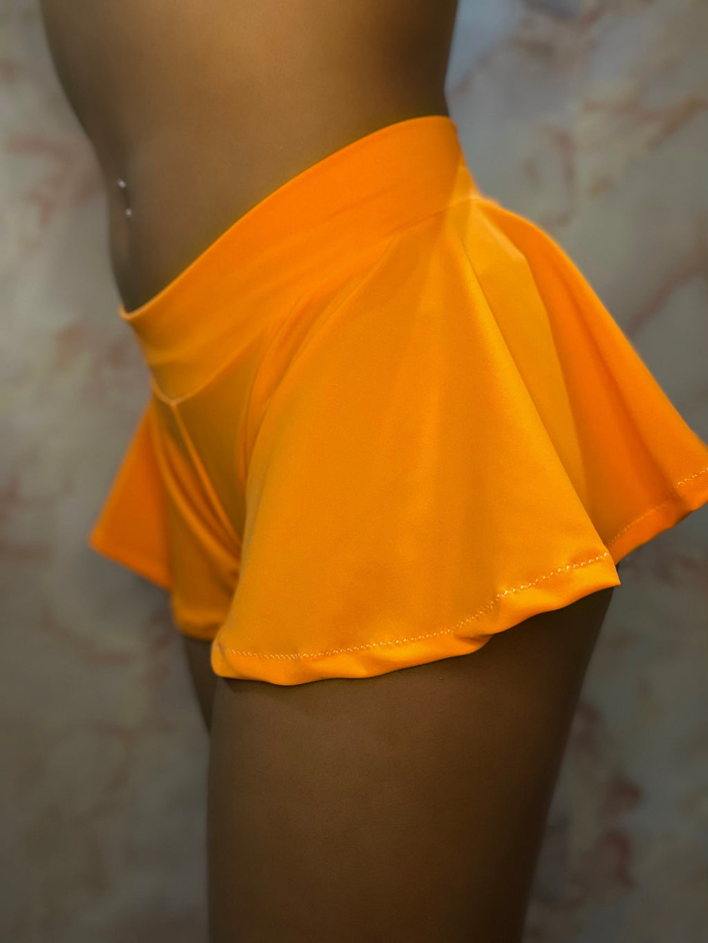 Essential shorties | Orange