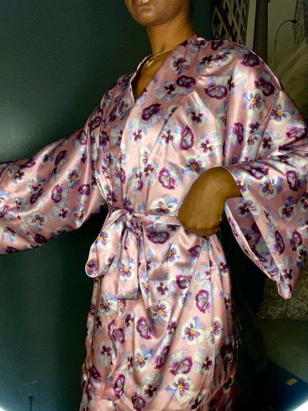 The Viola: The G’Luxe Robe